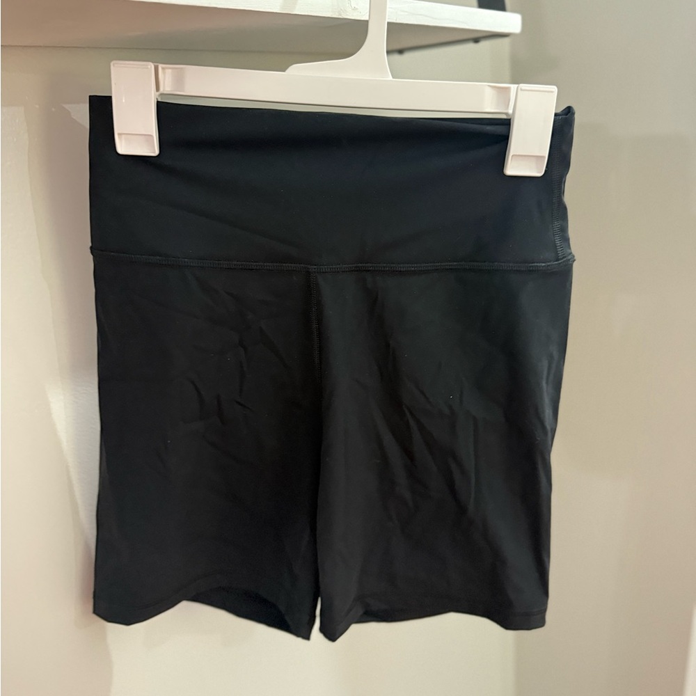 Crz yoga 
Bike shorts
6 inch